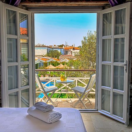 Bay C Hotel Alacati Exterior photo