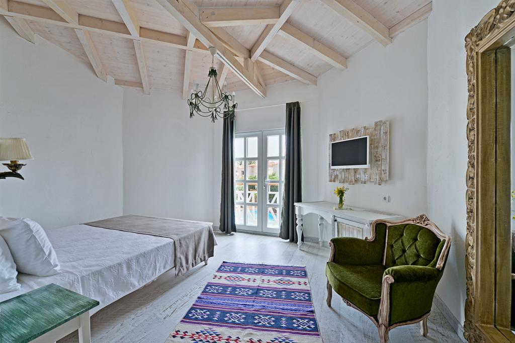 Bay C Hotel Alacati Room photo